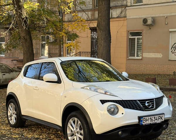 Белый Ниссан Жук, объемом двигателя 1.62 л и пробегом 126 тыс. км за 10999 $, фото 5 на Automoto.ua