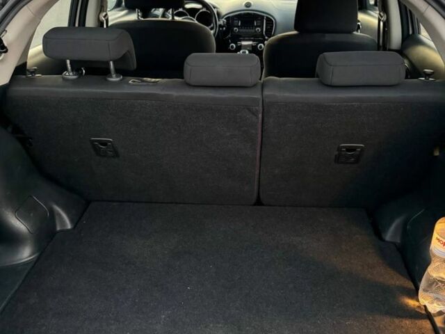 Белый Ниссан Жук, объемом двигателя 1.6 л и пробегом 132 тыс. км за 10200 $, фото 11 на Automoto.ua