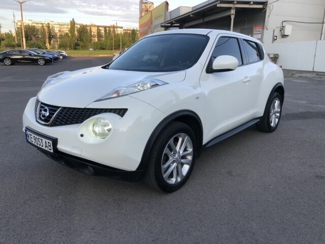 Белый Ниссан Жук, объемом двигателя 1.6 л и пробегом 112 тыс. км за 10000 $, фото 3 на Automoto.ua