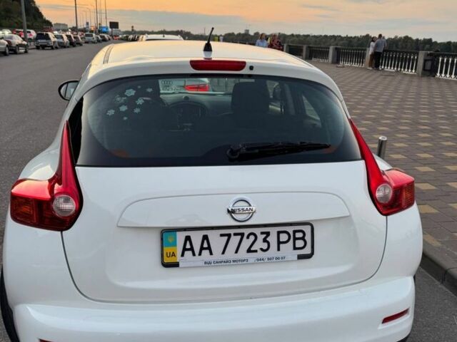 Белый Ниссан Жук, объемом двигателя 1.6 л и пробегом 132 тыс. км за 10200 $, фото 5 на Automoto.ua