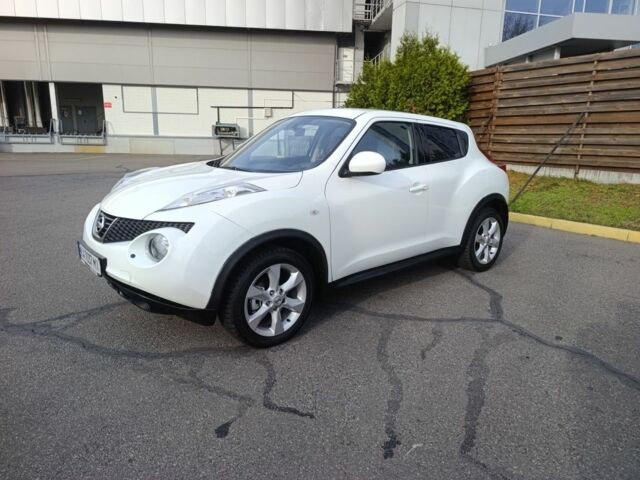 Белый Ниссан Жук, объемом двигателя 0 л и пробегом 115 тыс. км за 9700 $, фото 1 на Automoto.ua