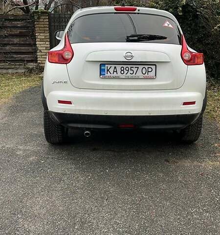 Белый Ниссан Жук, объемом двигателя 1.6 л и пробегом 85 тыс. км за 10500 $, фото 11 на Automoto.ua