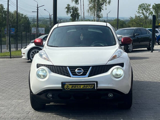 Белый Ниссан Жук, объемом двигателя 1.5 л и пробегом 151 тыс. км за 11000 $, фото 1 на Automoto.ua