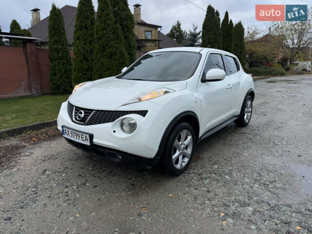 Белый Ниссан Жук, объемом двигателя 1.6 л и пробегом 133 тыс. км за 9800 $, фото 8 на Automoto.ua