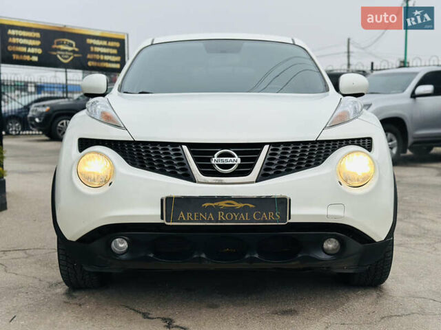 Белый Ниссан Жук, объемом двигателя 1.57 л и пробегом 106 тыс. км за 11500 $, фото 6 на Automoto.ua