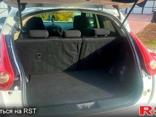 Белый Ниссан Жук, объемом двигателя 1.6 л и пробегом 135 тыс. км за 8150 $, фото 8 на Automoto.ua