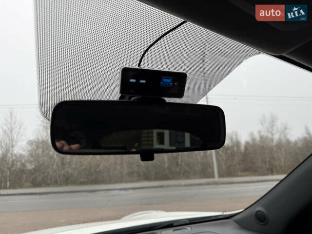 Белый Ниссан Жук, объемом двигателя 1.6 л и пробегом 106 тыс. км за 10400 $, фото 21 на Automoto.ua