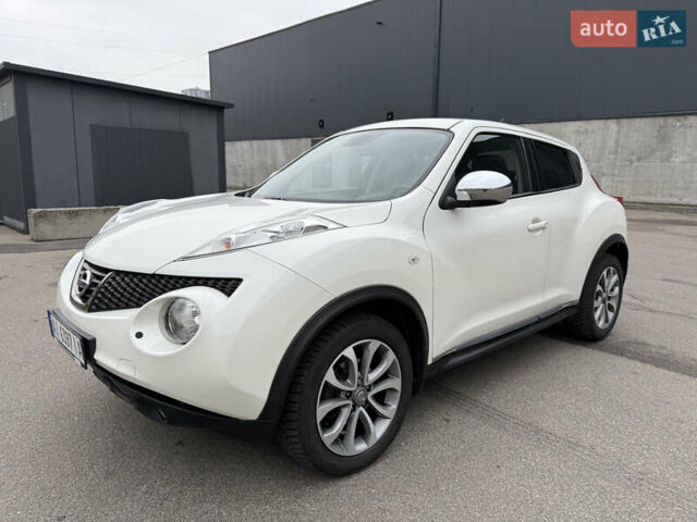 Белый Ниссан Жук, объемом двигателя 1.6 л и пробегом 64 тыс. км за 12700 $, фото 1 на Automoto.ua