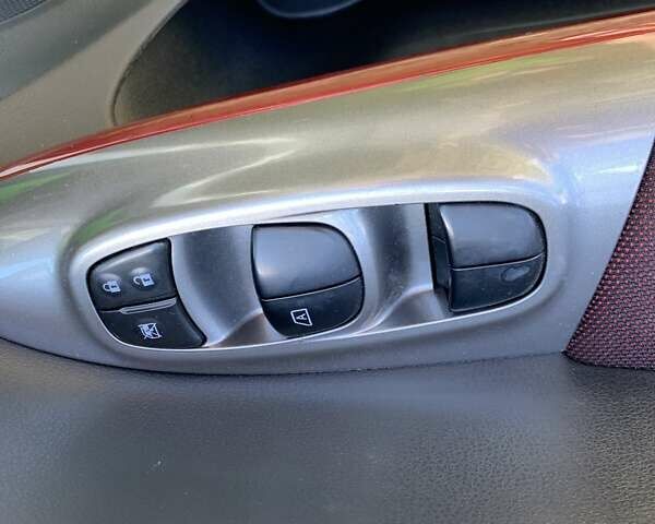 Білий Ніссан Жук, об'ємом двигуна 1.6 л та пробігом 110 тис. км за 8500 $, фото 14 на Automoto.ua