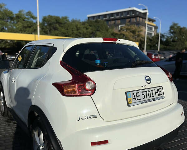 Ниссан Жук 2013 в Днепре (Днепропетровске) на Automoto.ua Белый Ниссан Жук, объемом двигателя 1.6 л и пробегом 212 тыс. км за 9000 $, фото 6 на Automoto.ua