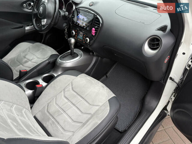 Белый Ниссан Жук, объемом двигателя 1.6 л и пробегом 106 тыс. км за 10400 $, фото 29 на Automoto.ua