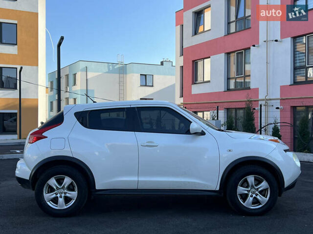 Белый Ниссан Жук, объемом двигателя 1.6 л и пробегом 233 тыс. км за 7300 $, фото 10 на Automoto.ua