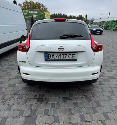 Білий Ніссан Жук, об'ємом двигуна 1.6 л та пробігом 125 тис. км за 10800 $, фото 1 на Automoto.ua