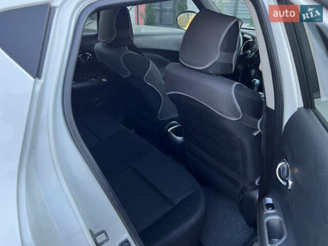 Белый Ниссан Жук, объемом двигателя 1.6 л и пробегом 233 тыс. км за 7300 $, фото 21 на Automoto.ua