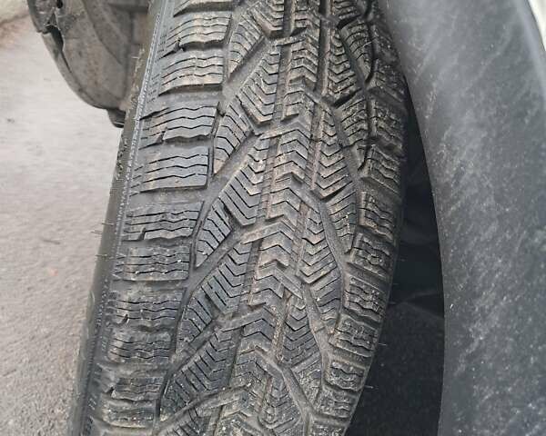 Белый Ниссан Жук, объемом двигателя 1.6 л и пробегом 72 тыс. км за 11500 $, фото 7 на Automoto.ua