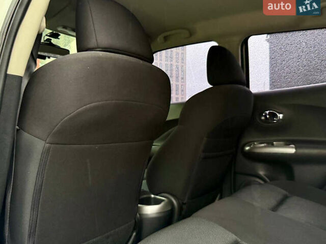 Белый Ниссан Жук, объемом двигателя 1.6 л и пробегом 175 тыс. км за 9500 $, фото 26 на Automoto.ua