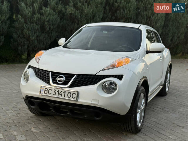 Белый Ниссан Жук, объемом двигателя 1.6 л и пробегом 137 тыс. км за 9600 $, фото 3 на Automoto.ua