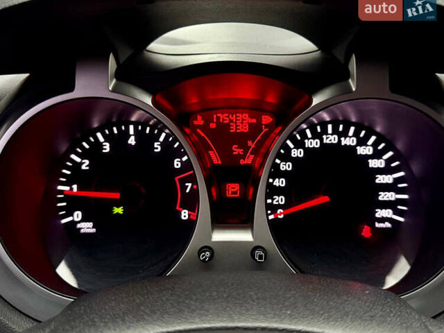 Белый Ниссан Жук, объемом двигателя 1.6 л и пробегом 175 тыс. км за 9500 $, фото 22 на Automoto.ua