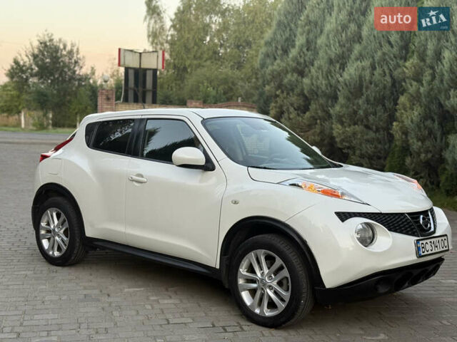 Белый Ниссан Жук, объемом двигателя 1.6 л и пробегом 137 тыс. км за 9600 $, фото 8 на Automoto.ua