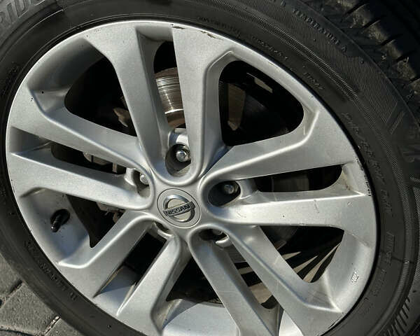 Белый Ниссан Жук, объемом двигателя 1.6 л и пробегом 190 тыс. км за 8500 $, фото 10 на Automoto.ua