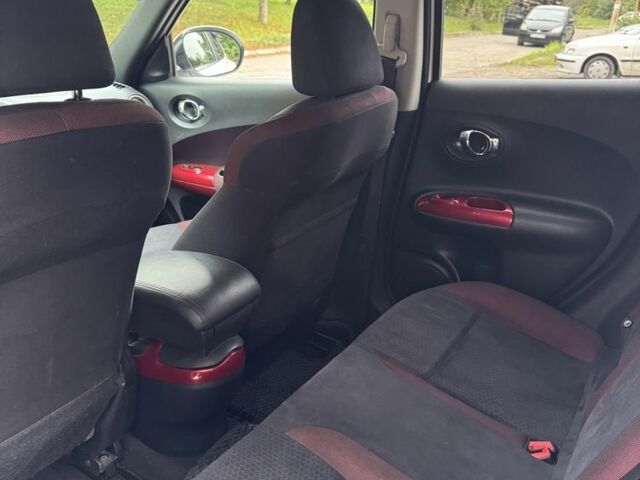 Белый Ниссан Жук, объемом двигателя 1.6 л и пробегом 124 тыс. км за 10200 $, фото 5 на Automoto.ua