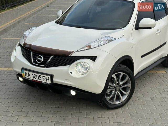 Белый Ниссан Жук, объемом двигателя 1.6 л и пробегом 86 тыс. км за 12700 $, фото 9 на Automoto.ua