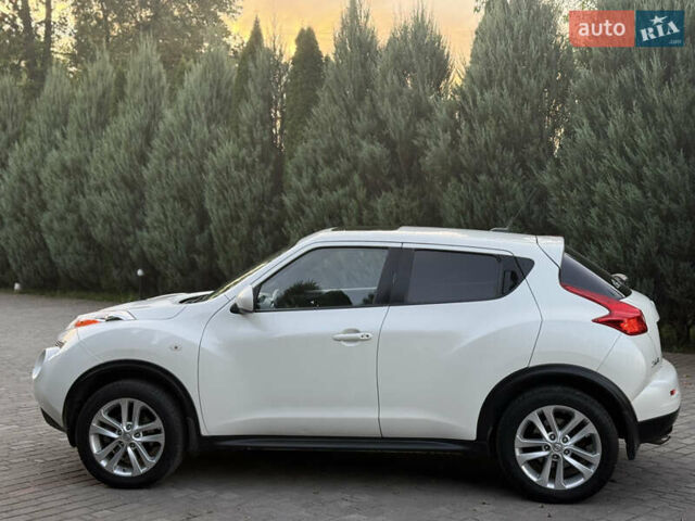 Белый Ниссан Жук, объемом двигателя 1.6 л и пробегом 137 тыс. км за 9600 $, фото 4 на Automoto.ua
