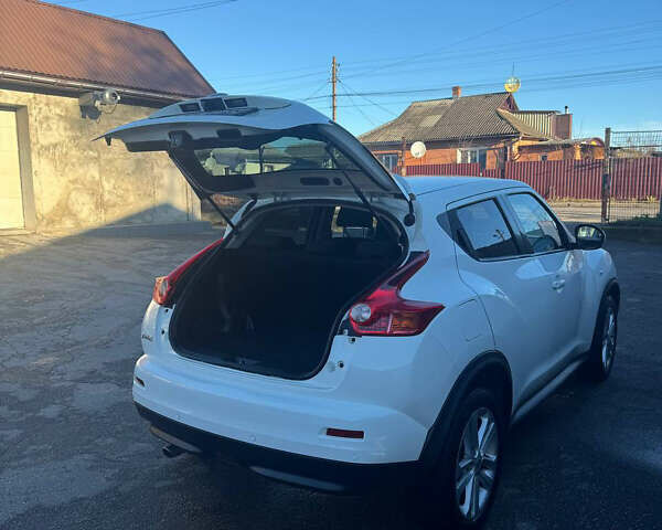 Білий Ніссан Жук, об'ємом двигуна 1.6 л та пробігом 149 тис. км за 9400 $, фото 5 на Automoto.ua