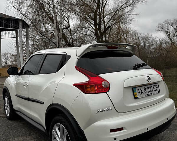 Белый Ниссан Жук, объемом двигателя 1.6 л и пробегом 92 тыс. км за 12999 $, фото 2 на Automoto.ua