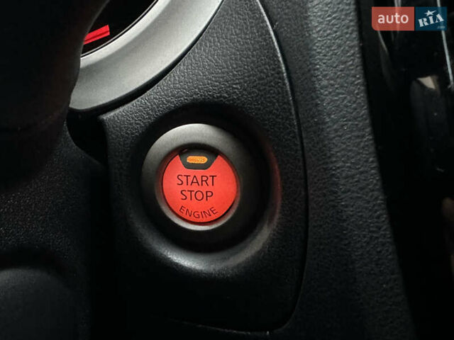 Белый Ниссан Жук, объемом двигателя 1.6 л и пробегом 86 тыс. км за 12700 $, фото 89 на Automoto.ua