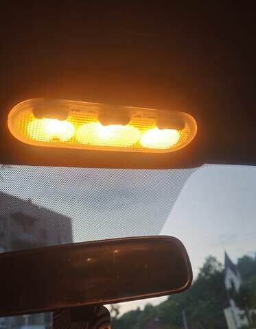 Білий Ніссан Жук, об'ємом двигуна 1.62 л та пробігом 212 тис. км за 10000 $, фото 13 на Automoto.ua