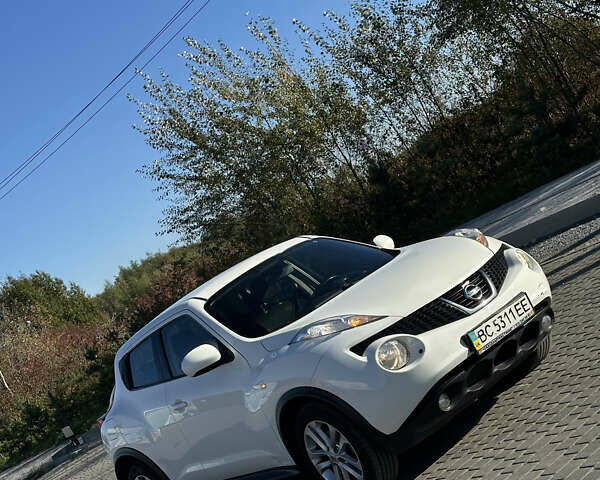 Белый Ниссан Жук, объемом двигателя 1.6 л и пробегом 190 тыс. км за 8500 $, фото 21 на Automoto.ua