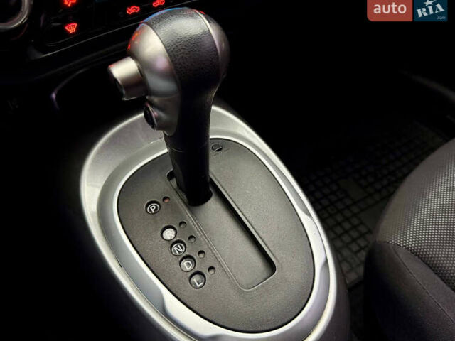 Белый Ниссан Жук, объемом двигателя 1.6 л и пробегом 175 тыс. км за 9500 $, фото 25 на Automoto.ua