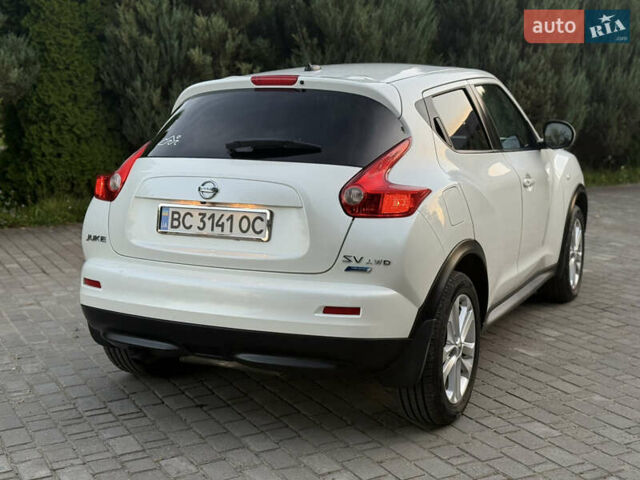 Белый Ниссан Жук, объемом двигателя 1.6 л и пробегом 137 тыс. км за 9600 $, фото 13 на Automoto.ua