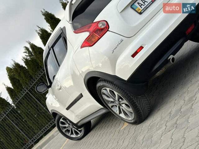 Белый Ниссан Жук, объемом двигателя 1.6 л и пробегом 86 тыс. км за 12700 $, фото 8 на Automoto.ua