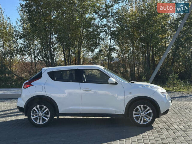 Белый Ниссан Жук, объемом двигателя 1.6 л и пробегом 190 тыс. км за 8500 $, фото 7 на Automoto.ua
