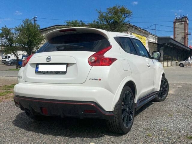 Белый Ниссан Жук, объемом двигателя 1.6 л и пробегом 150 тыс. км за 10900 $, фото 8 на Automoto.ua