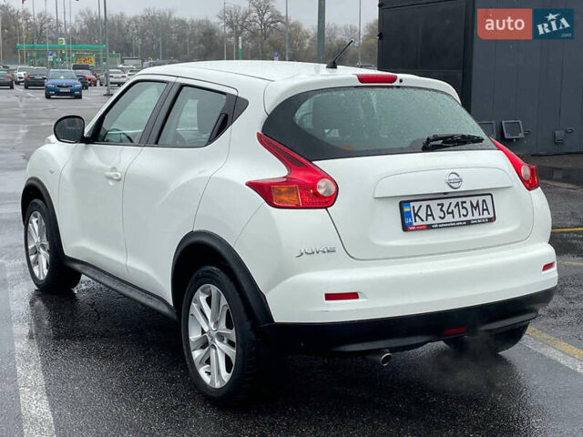 Белый Ниссан Жук, объемом двигателя 1.6 л и пробегом 120 тыс. км за 10600 $, фото 3 на Automoto.ua