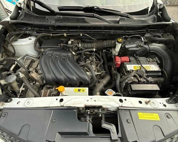 Белый Ниссан Жук, объемом двигателя 1.6 л и пробегом 175 тыс. км за 9500 $, фото 9 на Automoto.ua