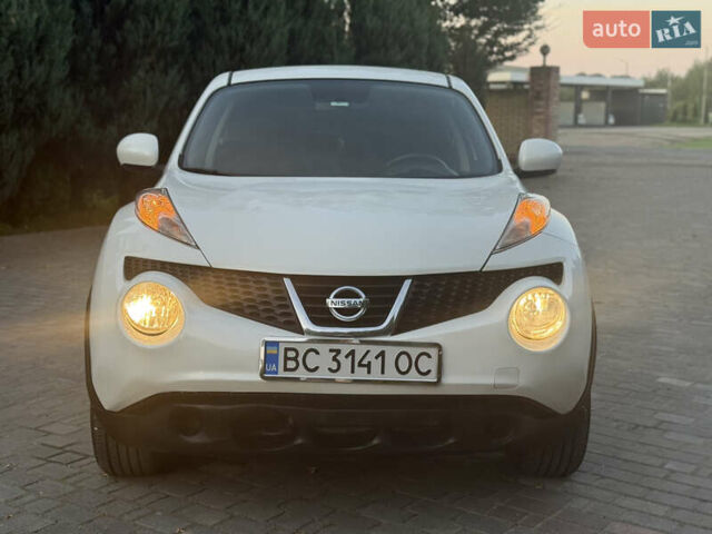 Белый Ниссан Жук, объемом двигателя 1.6 л и пробегом 137 тыс. км за 9600 $, фото 1 на Automoto.ua