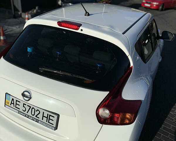 Ниссан Жук 2013 в Днепре (Днепропетровске) на Automoto.ua Белый Ниссан Жук, объемом двигателя 1.6 л и пробегом 212 тыс. км за 9000 $, фото 11 на Automoto.ua