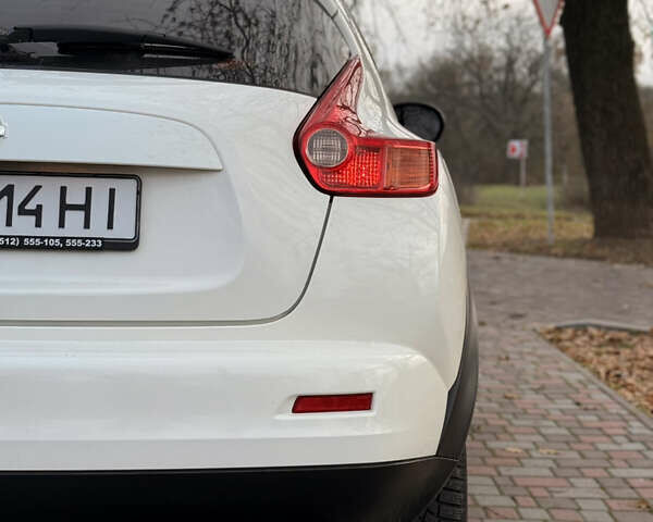 Білий Ніссан Жук, об'ємом двигуна 1.6 л та пробігом 95 тис. км за 10850 $, фото 5 на Automoto.ua