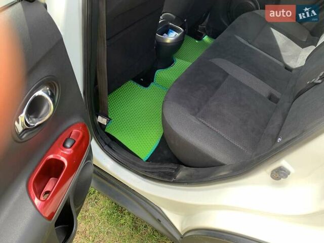 Білий Ніссан Жук, об'ємом двигуна 1.6 л та пробігом 110 тис. км за 8500 $, фото 9 на Automoto.ua