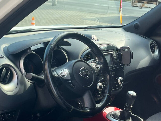 Белый Ниссан Жук, объемом двигателя 1.5 л и пробегом 151 тыс. км за 11000 $, фото 7 на Automoto.ua