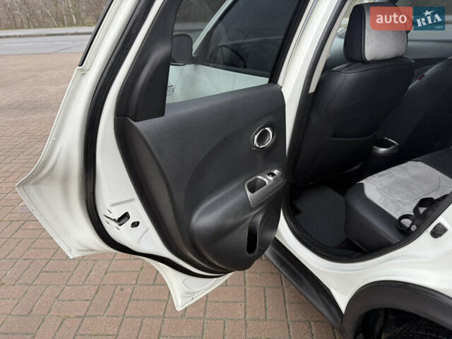 Белый Ниссан Жук, объемом двигателя 1.6 л и пробегом 106 тыс. км за 10400 $, фото 26 на Automoto.ua