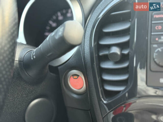 Белый Ниссан Жук, объемом двигателя 1.6 л и пробегом 137 тыс. км за 9600 $, фото 55 на Automoto.ua