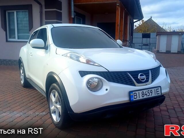 Белый Ниссан Жук, объемом двигателя 1.6 л и пробегом 135 тыс. км за 8150 $, фото 4 на Automoto.ua