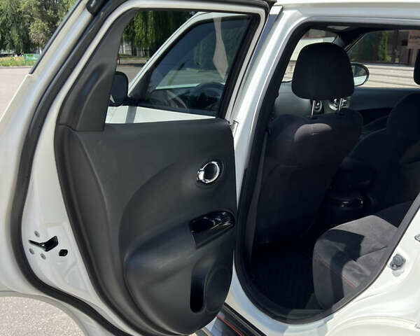Білий Ніссан Жук, об'ємом двигуна 1.62 л та пробігом 183 тис. км за 10200 $, фото 15 на Automoto.ua
