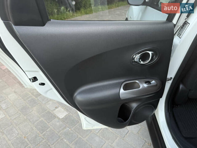 Белый Ниссан Жук, объемом двигателя 1.6 л и пробегом 137 тыс. км за 9600 $, фото 32 на Automoto.ua