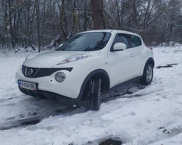Белый Ниссан Жук, объемом двигателя 1.6 л и пробегом 123 тыс. км за 9800 $, фото 27 на Automoto.ua